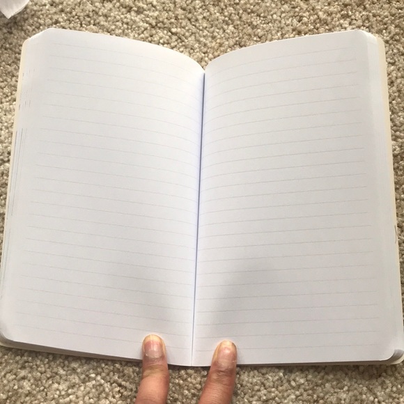 📚Pretty Notebook Bundle📚 - Picture 3 of 8